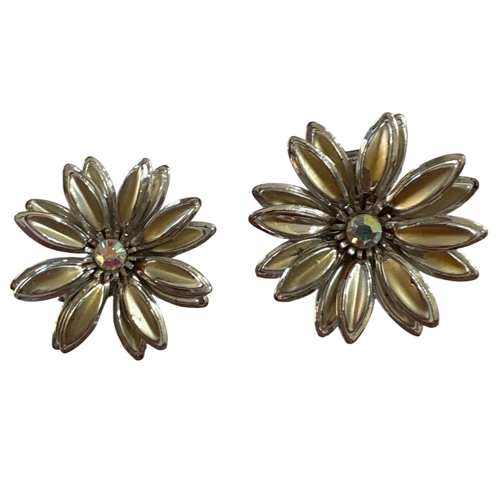 1950s‎ Vintage Flower Clip On Earrings Rhinestone Center Gold Tone Floral